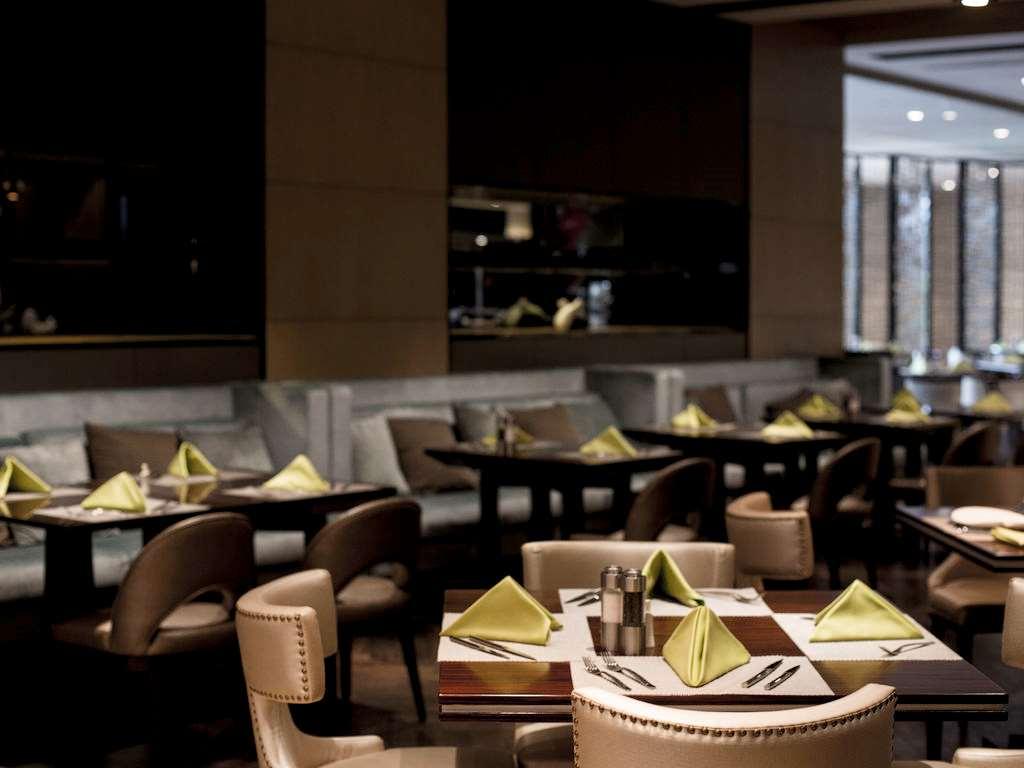 Pullman Shanghai Xuhui Ресторан фото